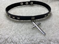 Gothic Cross Rivet Choker – Black Faux Leather Necklace with Cross Pendant & Studs