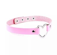 Sweetheart Choker – Zartrosa Halsband aus Kunstleder mit Herzanhänger