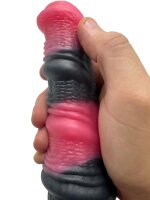 Infernal Fang Dildo – Dämonischer Segmentkörper, 22,5 cm, strukturierte Ringe & Lava-Farbspiel