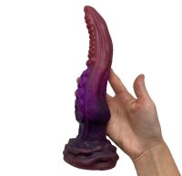 Crimson Grasp Dildo – Spiral tentacle with suction cups, 26.5 cm, red-violet fantasy