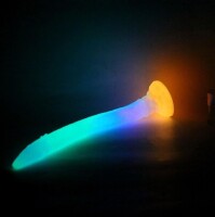 Hydras Kiss Dildo – Der legendäre Tentakel-Drache, 36 cm, im Dunkeln leuchtend, flexible Tentakelstruktur